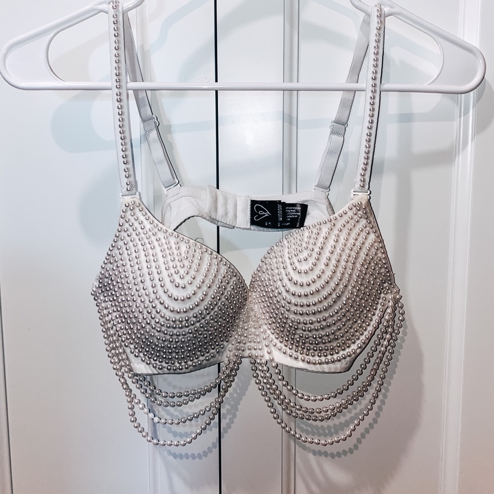 Beautiful pearl decorated top perfect for fun